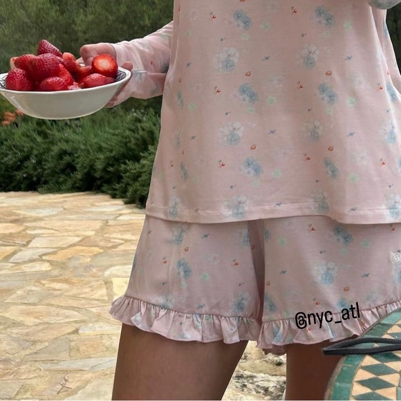 NWT Ms. Djerf 🌸SHORTS🌸 - Picture 4 of 9